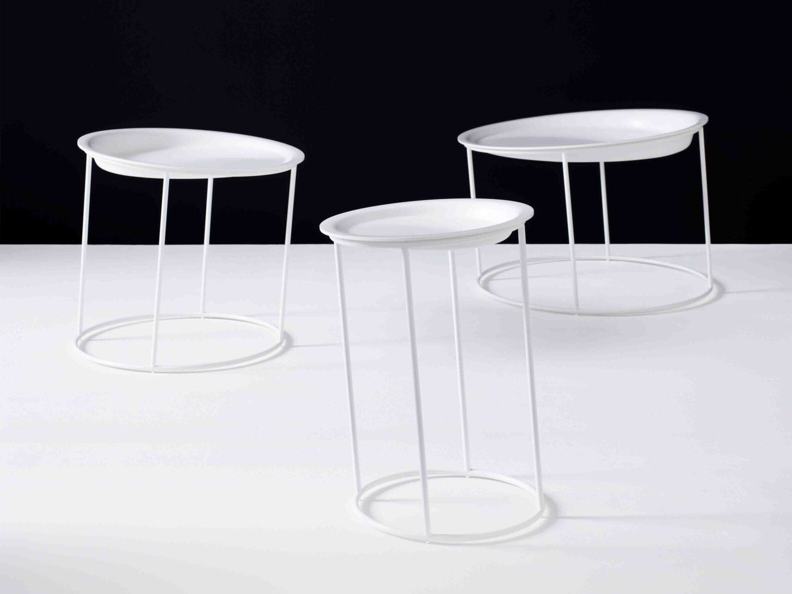 Dizzy Soffbord Sofa Table Karl Andersson Söner 1 | ScandinavianDesign.com
