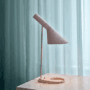 29519_29519_AJ-Table-Arne-Jacobsen-LP-pale-rose-mne.jpg