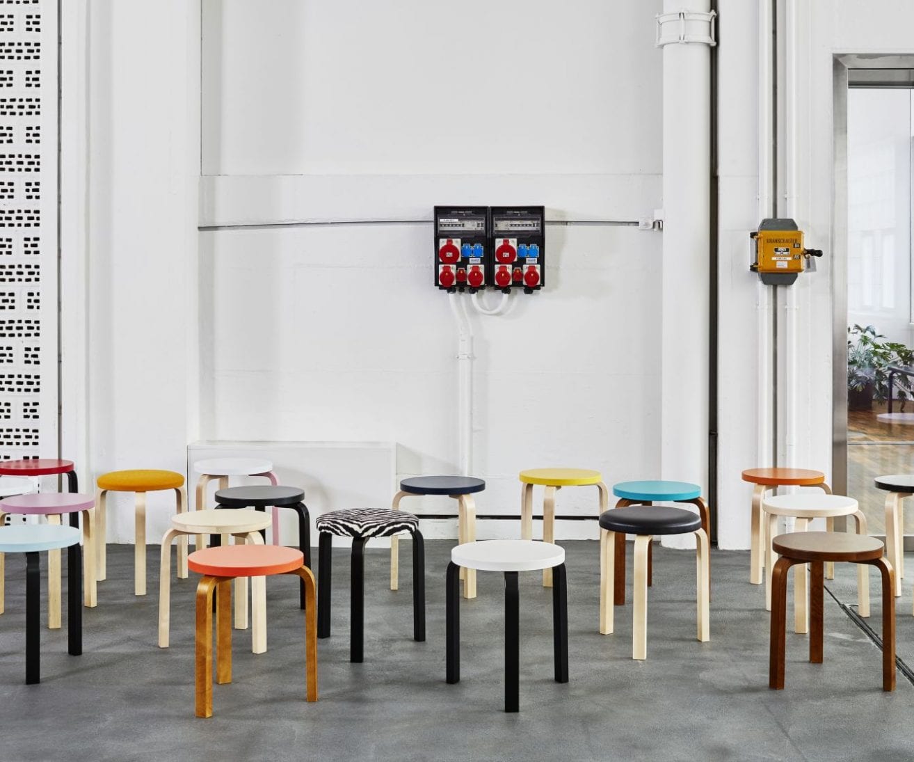Stool 60 Different Versions Vitra Showroom Zürich | Scandinavian Design