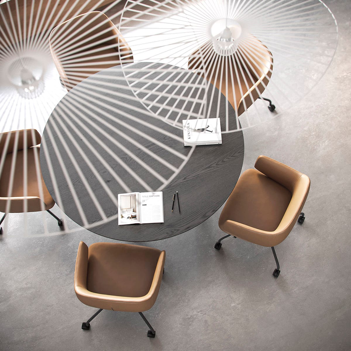 Roma Bord Med Dwell Stoler Rundt Fra Fora Form | Scandinavian Design