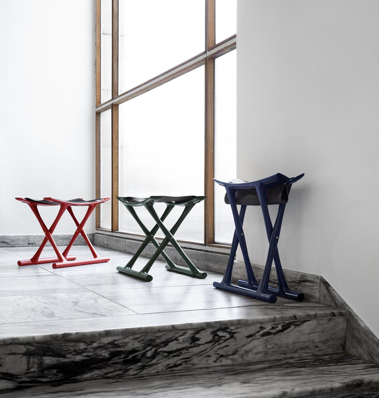 OW2000 Egyptian Stool Ole Wanscher Carl Hansen new colors saddle leather oak folding design Temple Thebes
