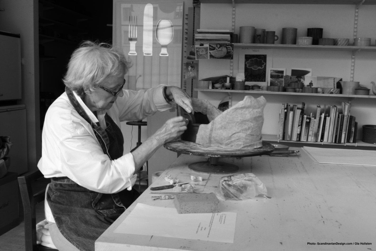 Signe Persson-Melin in her workshop – Swedish ceramist and designer, 1925–2022, photographed by ScandinavianDesign.com
