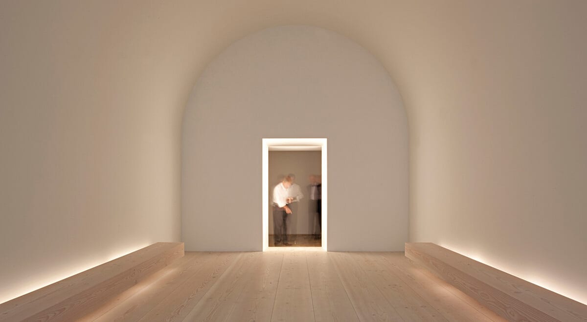 Minimalist Plain Space exhibition design by John Pawson at London's Design Museum in 2010