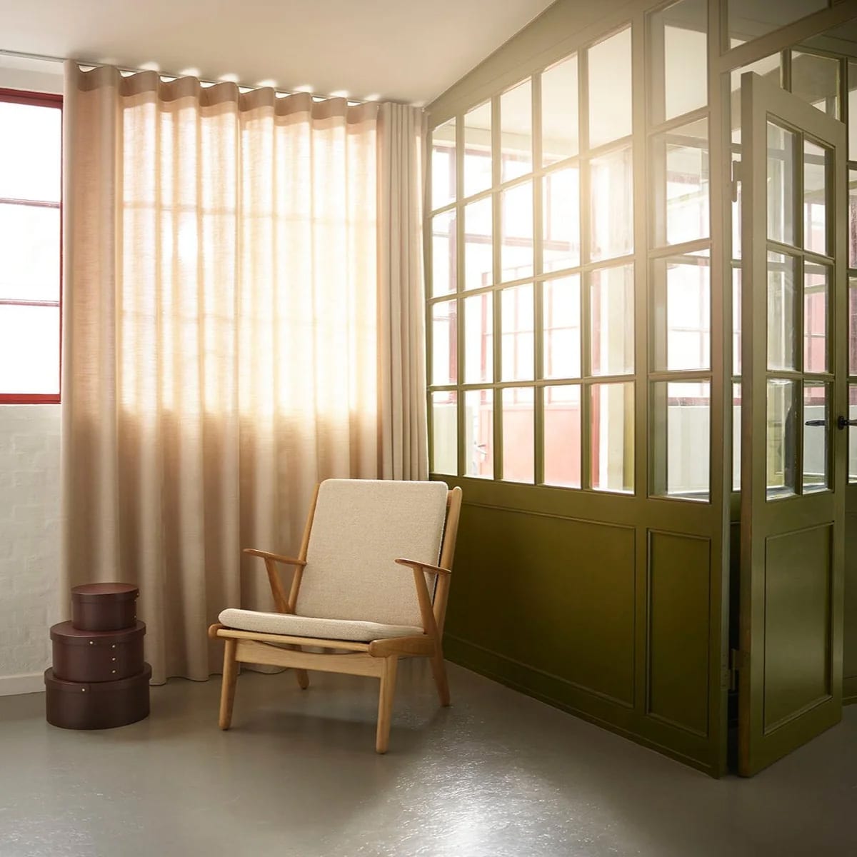 J53 Laenestol Eg Beige Poul Volther | Scandinavian Design