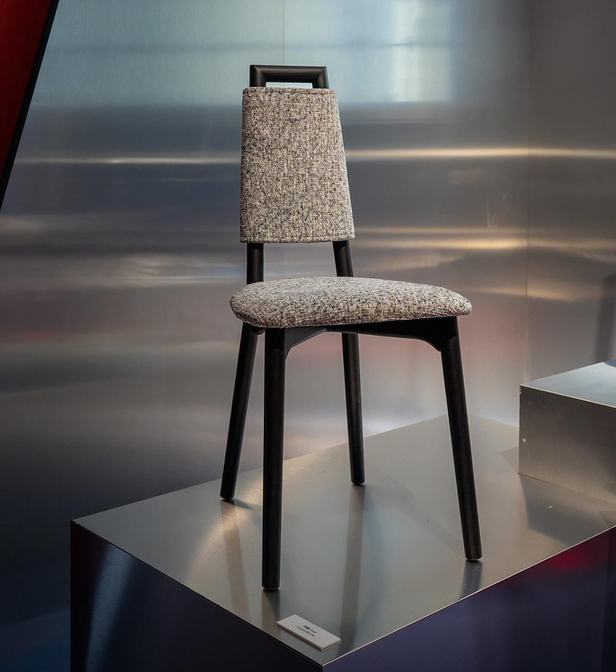 F-a-b-chair-farg-blanche | ScandinavianDesign.com