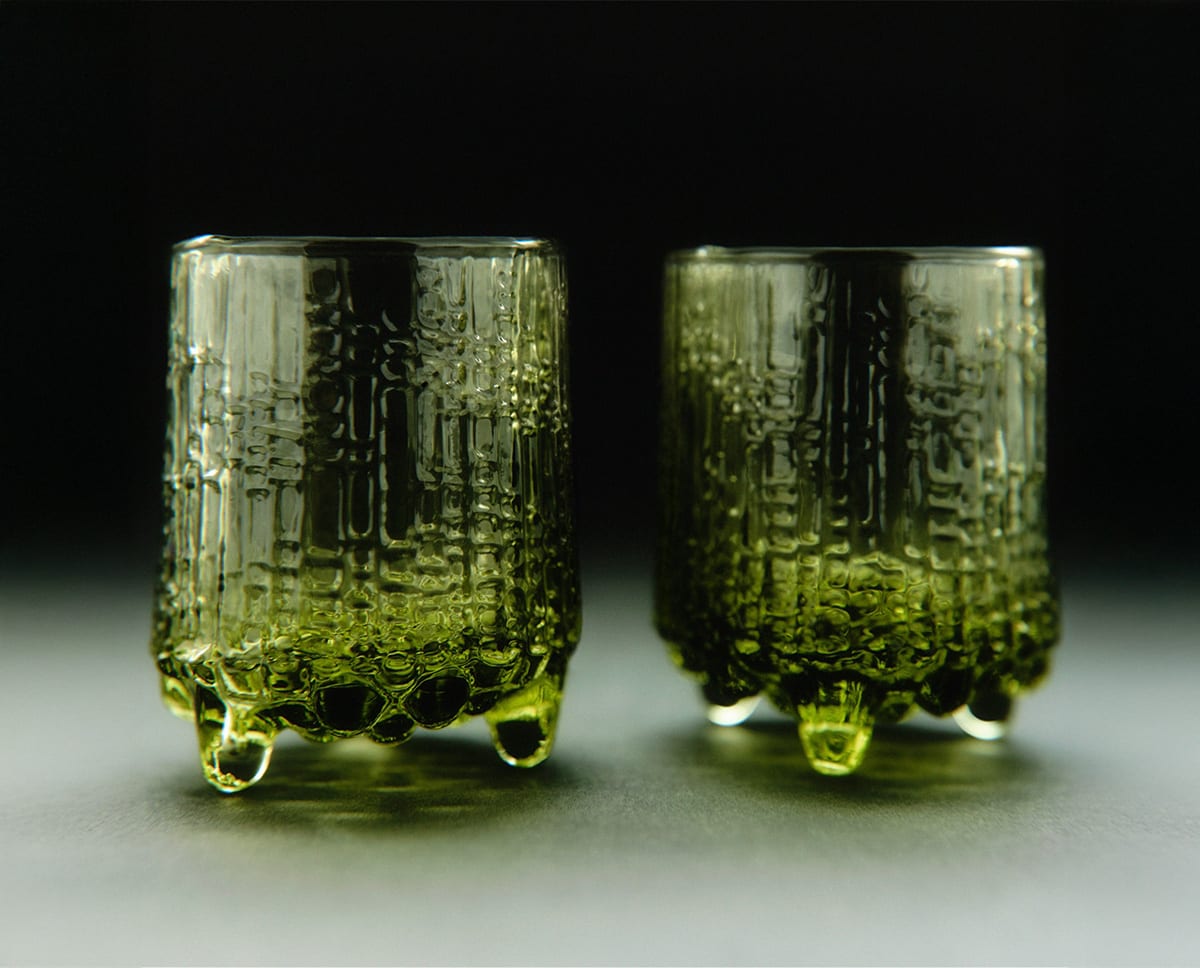 Iittala_ultima_thule-sake | ScandinavianDesign.com