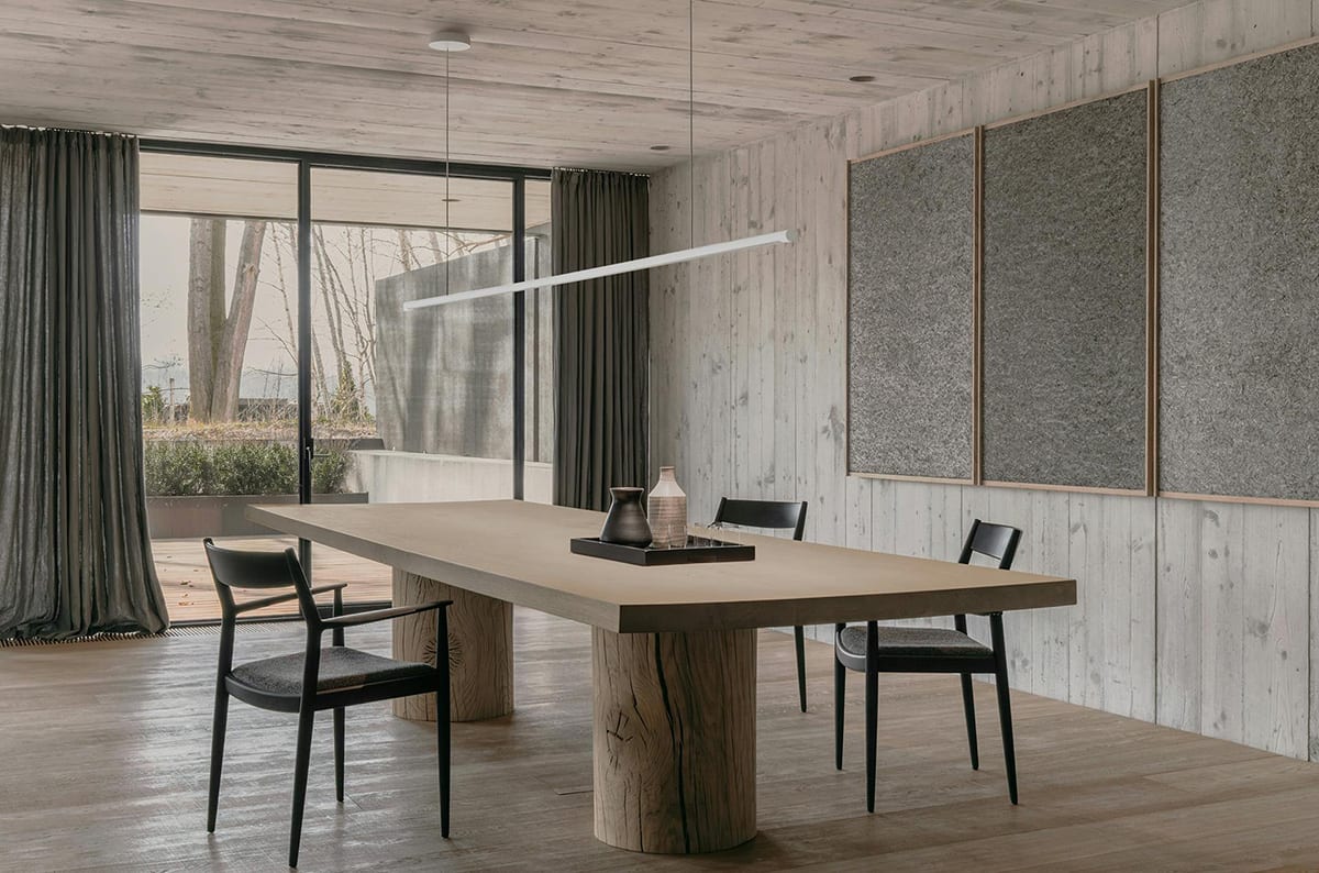 w181 Linier Pro in neutral setting highlighting its clean design and focused light beam