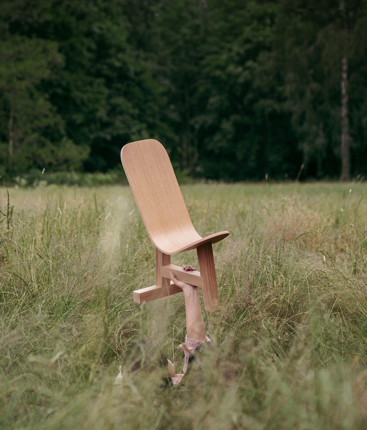3_easel_occasional Chair_natural_midsummer Session_01 | ScandinavianDesign.com