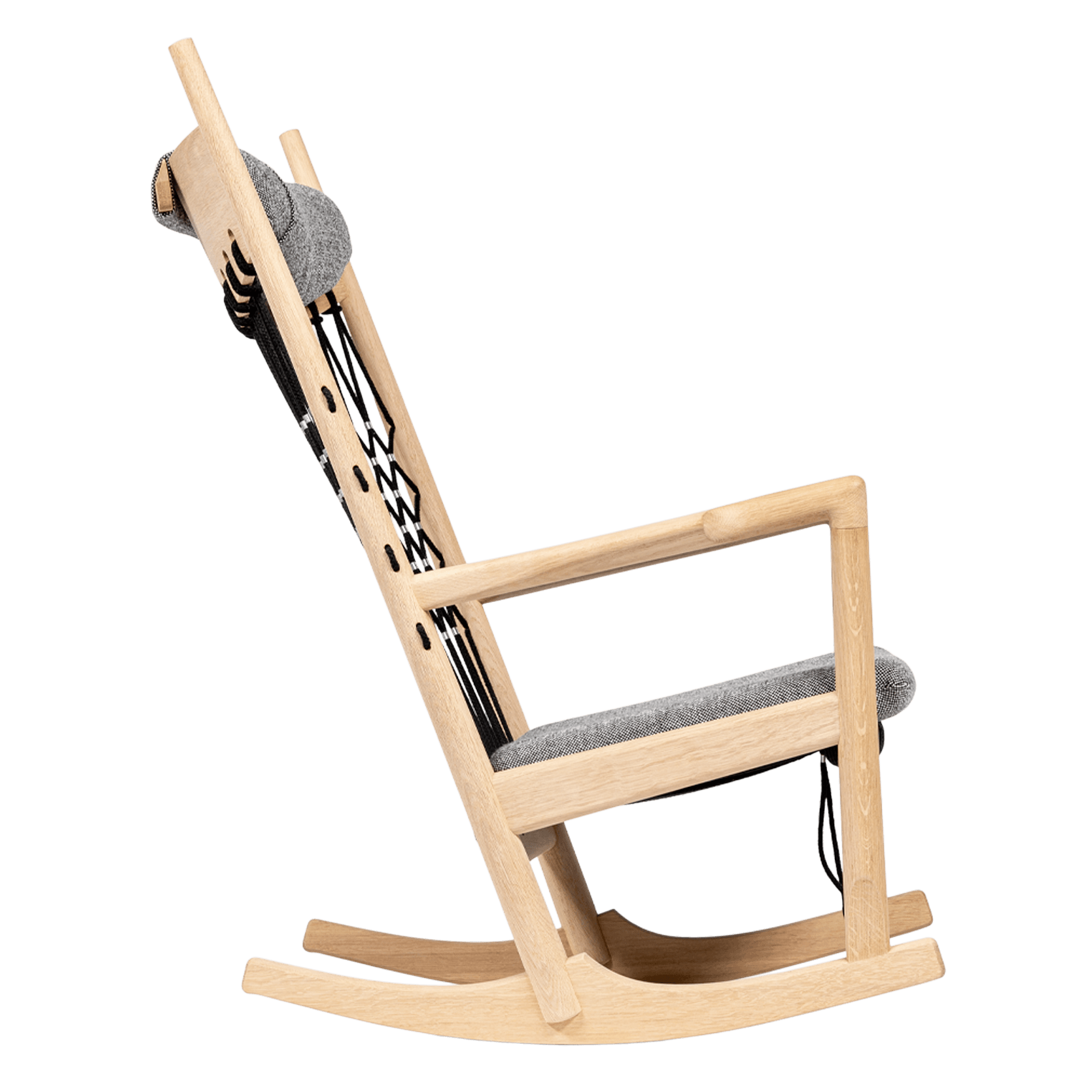 Pp_mobler_wegner_pp124_rocking_chair_oak_soap_hallingdal_166-3 | ScandinavianDesign.com