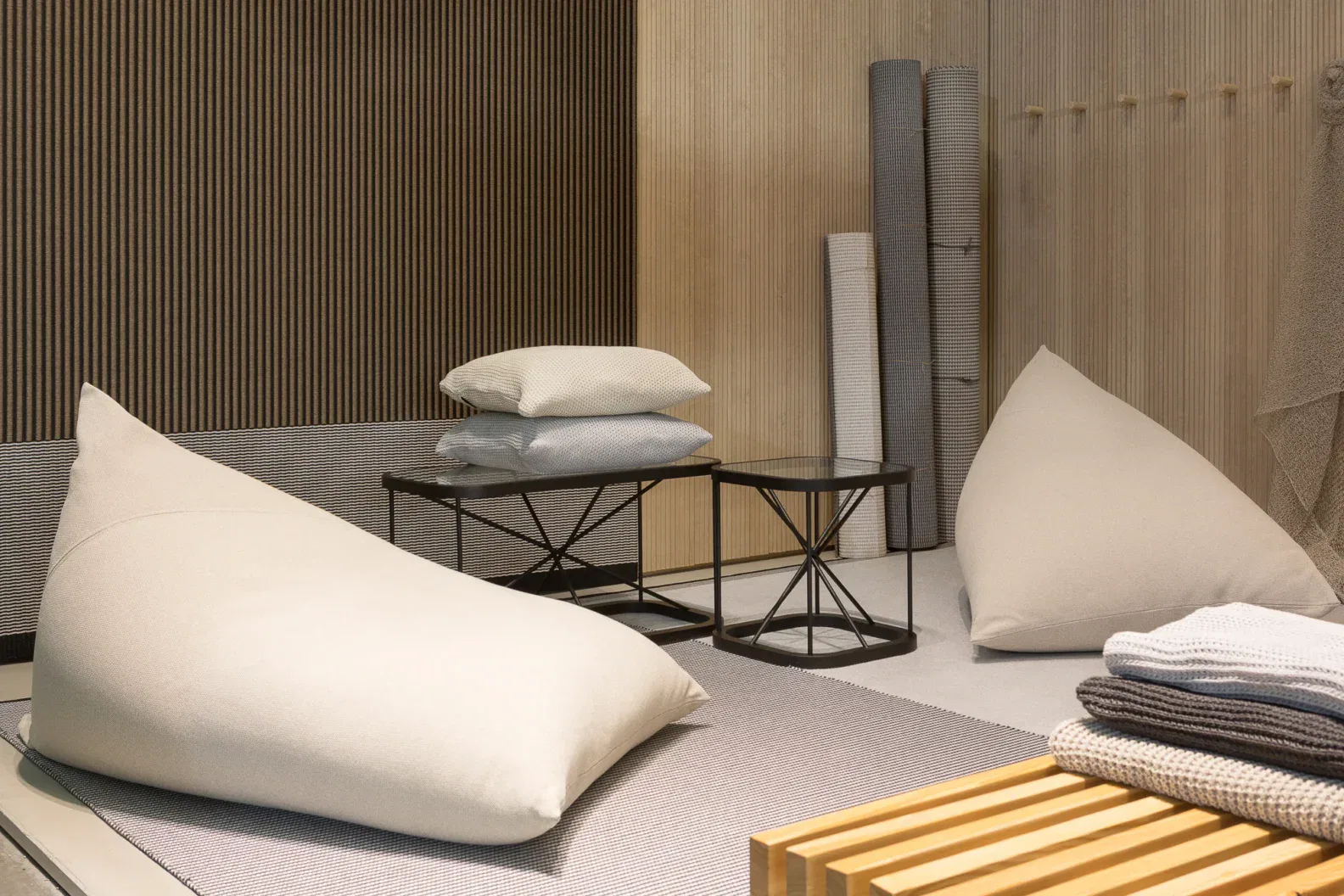 My lounge chair family Ulla Koskinen Woodnotes Mini My Roo