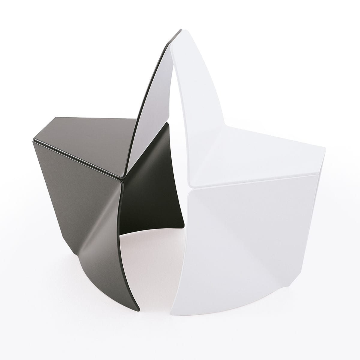 Peter Karpf's tri Chair