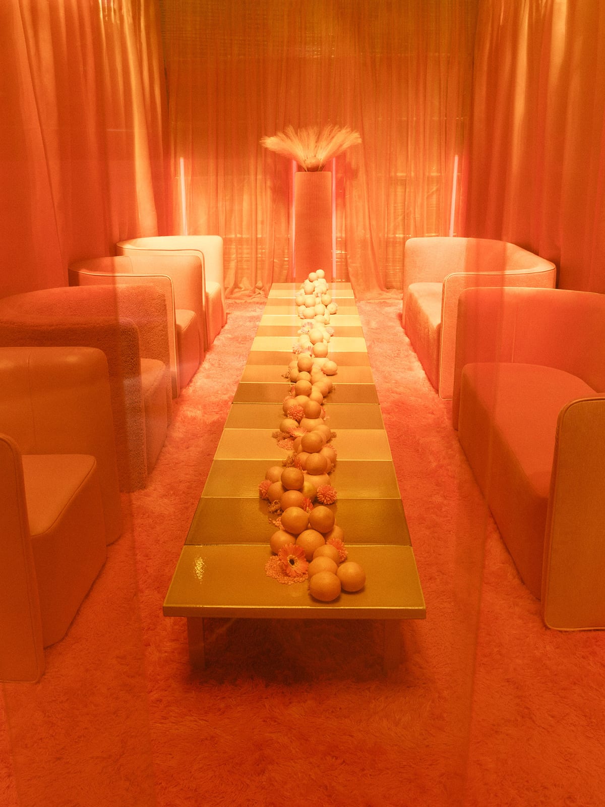 Mobel_copenhagen_orange_room_3daysofdesign_2025_2_anders_soelvsten_thomsen | ScandinavianDesign.com