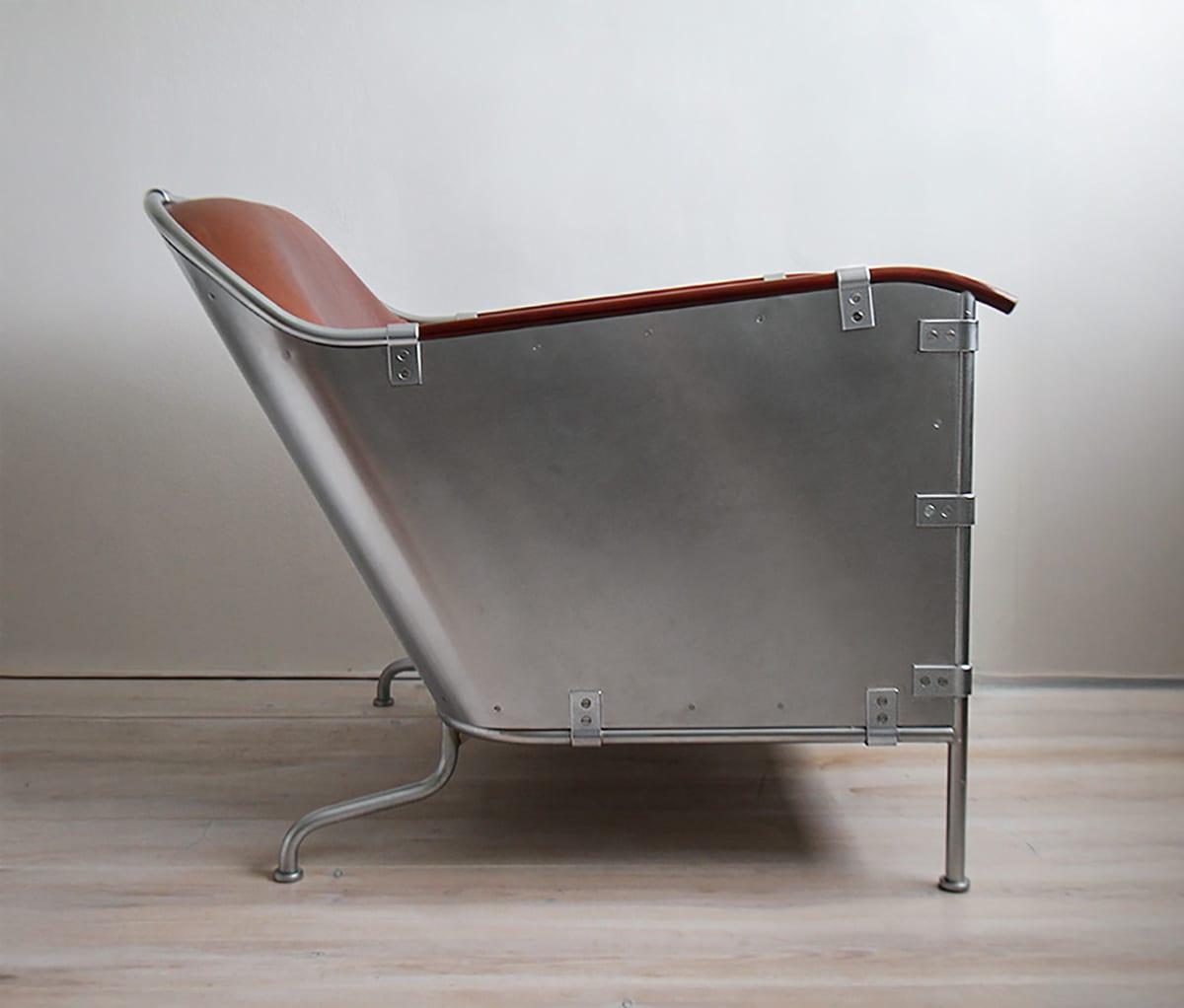 Rex-mats-theselius-1995-profil | ScandinavianDesign.com
