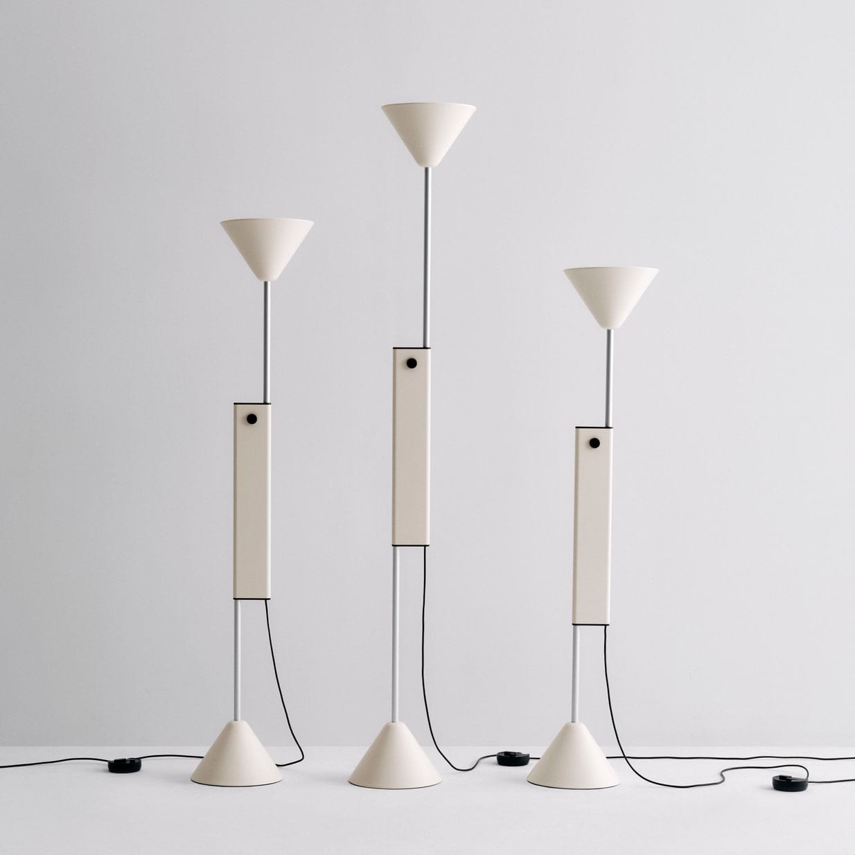 Twist Floor Lamp Cream White 12 | ScandinavianDesign.com