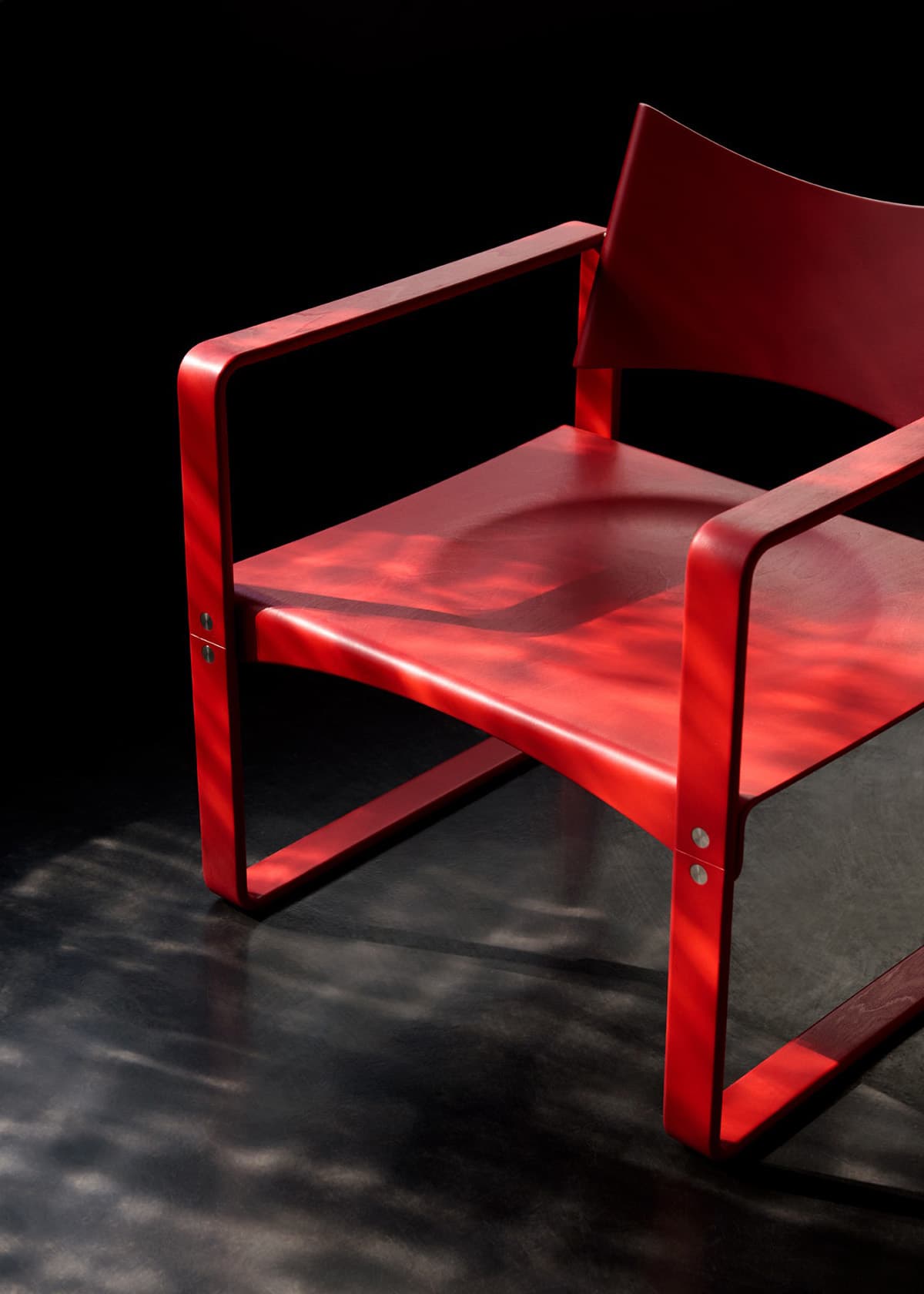 Verpan Reintroduces Verner Panton’s Series 270 F Armchair From 1965/66, Featuring Fsc-certified Birch Plywood In Striking Colors | ScandinavianDesign.com