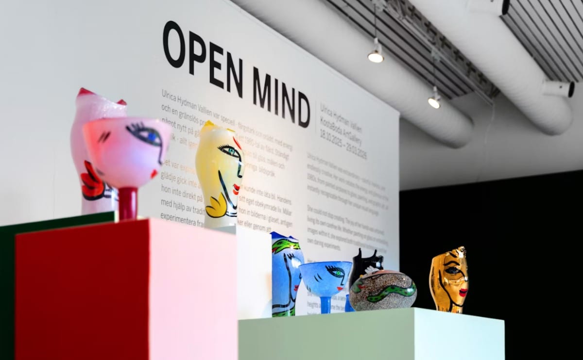Open Mind; A Tribute Exhibition To Ulrica Hydman Vallien – One Of Sweden’s Mo… | ScandinavianDesign.com