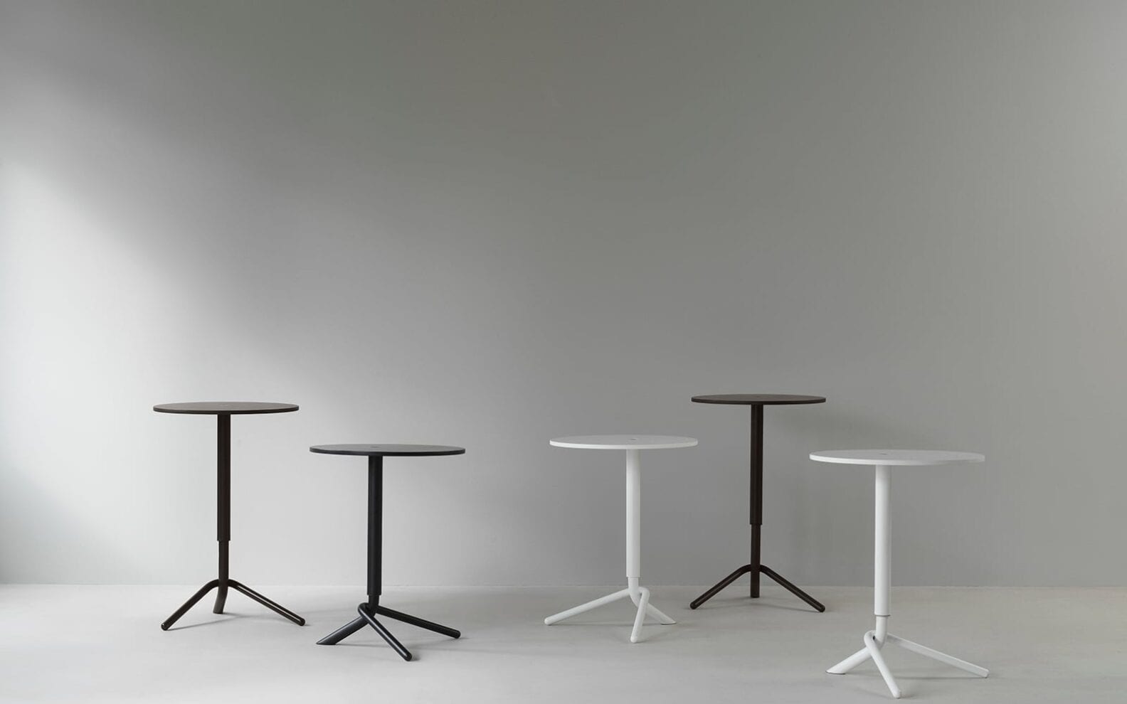 2025_lift_side_table_group_02 | ScandinavianDesign.com