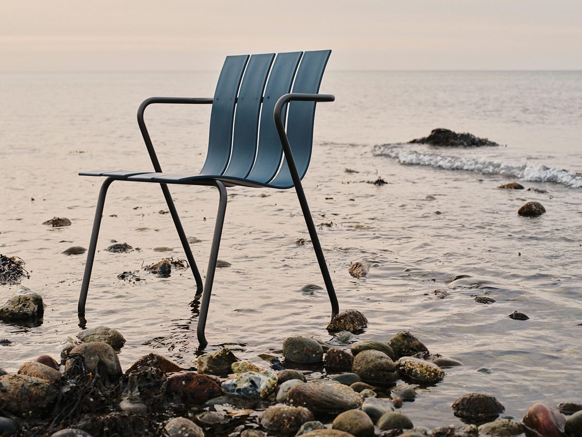 Mater 09307 OceanChair DustyBlue Lifestyle