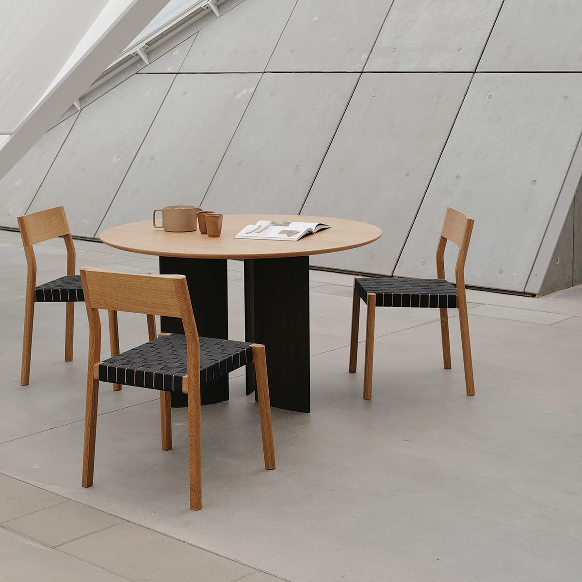 Wing Table Round Oak KS1 Chair