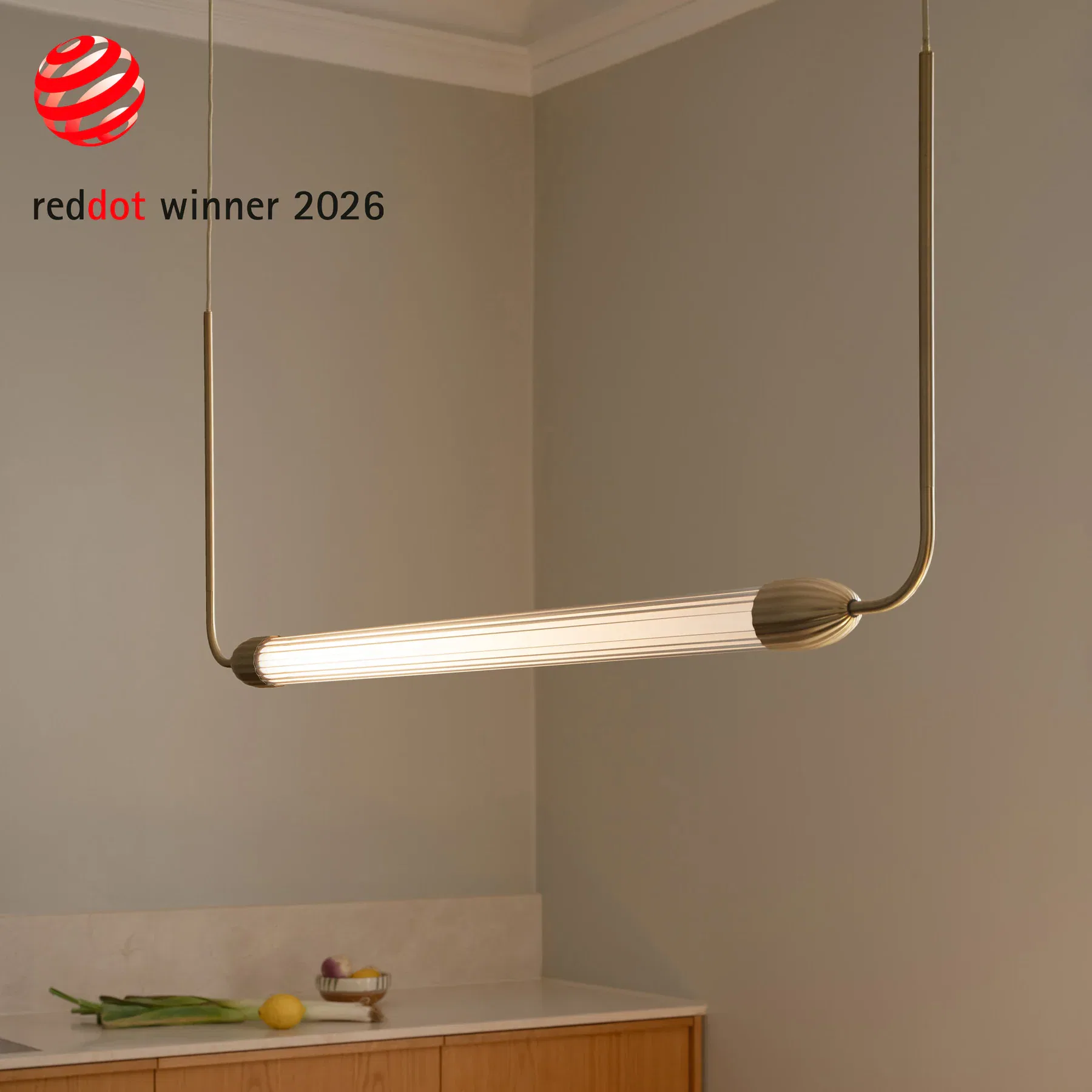 UMAGE lifestyle Lemon Squeeze Linear pendant lamp brass 1 RD cropped 44ce59f8 1b64 41bf 9a9e e9d609bd56af 1800x1800