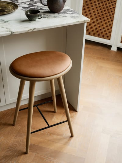 Mater 01332 HighStool 69cm OiledOak Lifestyle
