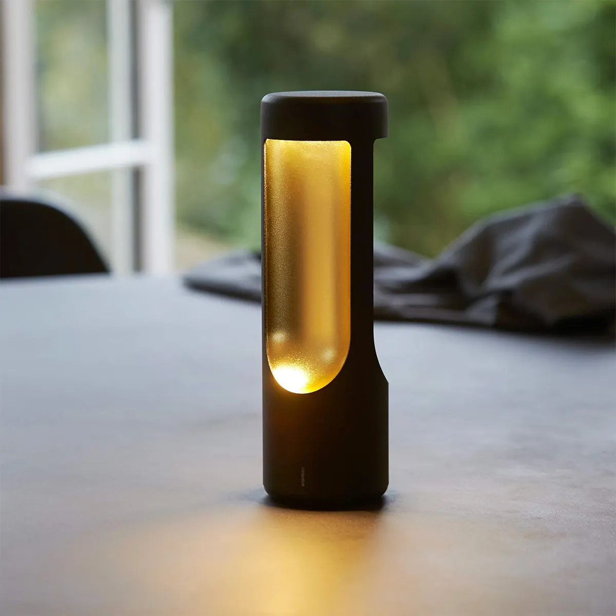 Elton | Scandinavian Design