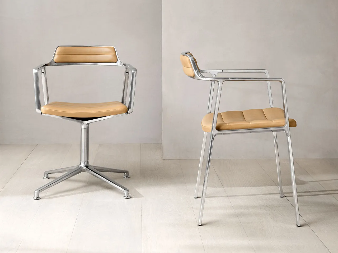 Vipp 451 452 Swivel Chair Sand Low | Scandinavian Design