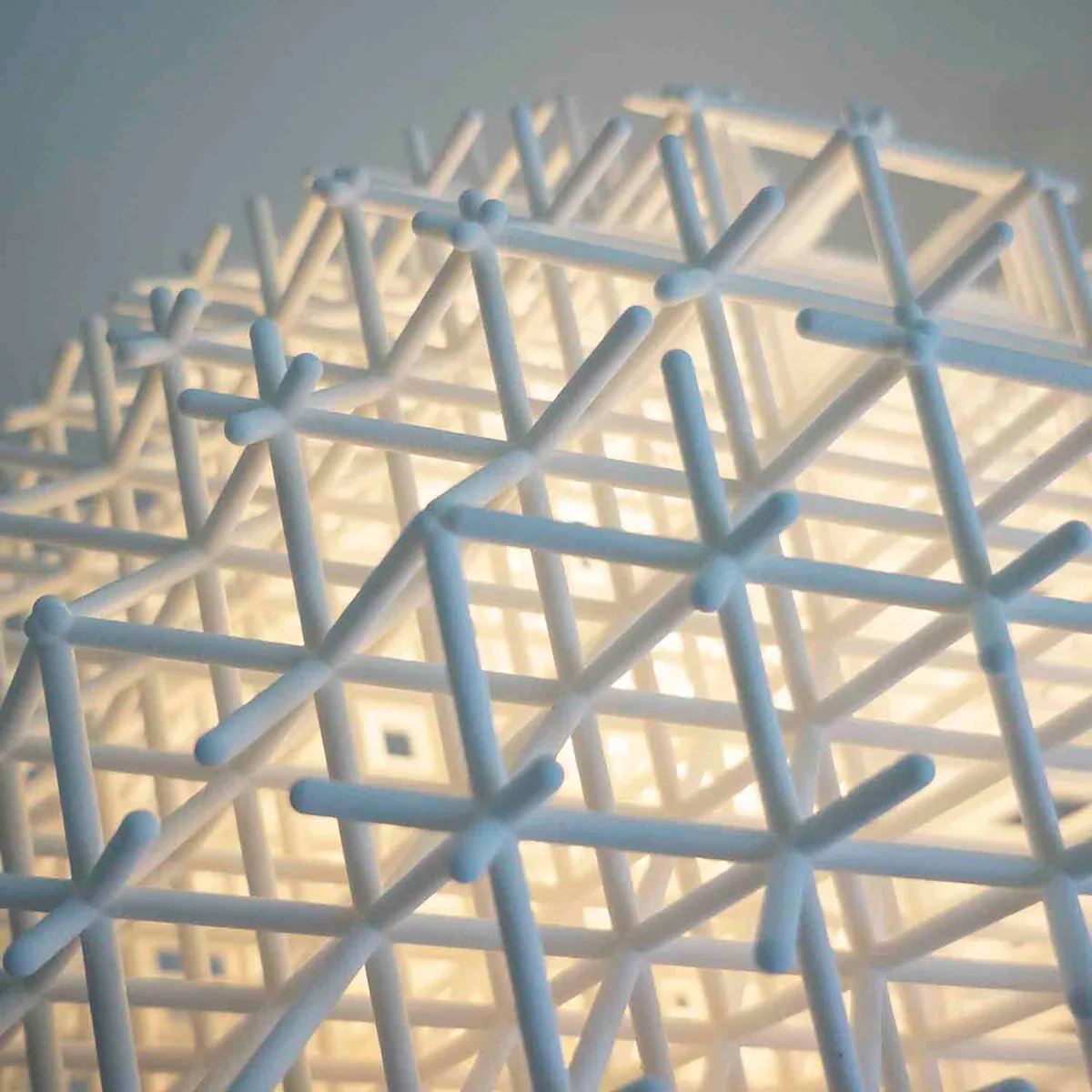 Lattice pendant lamp by Charlotte von der Lancken showing innovative 3D-printed grid pattern structure