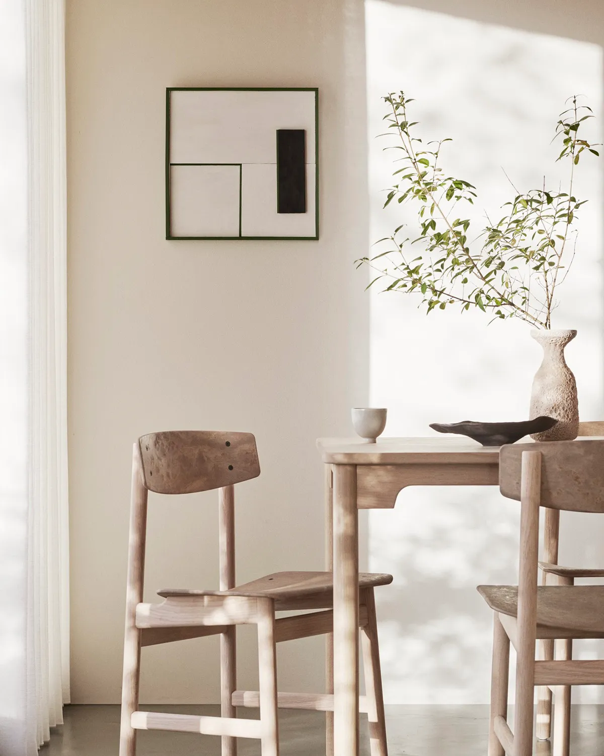 Børge Mogensen Conscious chair by Mater featuring 1958 design with upcycled coffee waste and wood waste materials