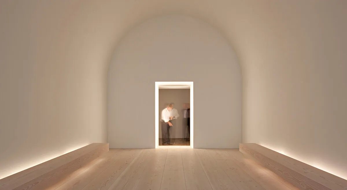 Minimalist Plain Space exhibition design by John Pawson at London's Design Museum in 2010