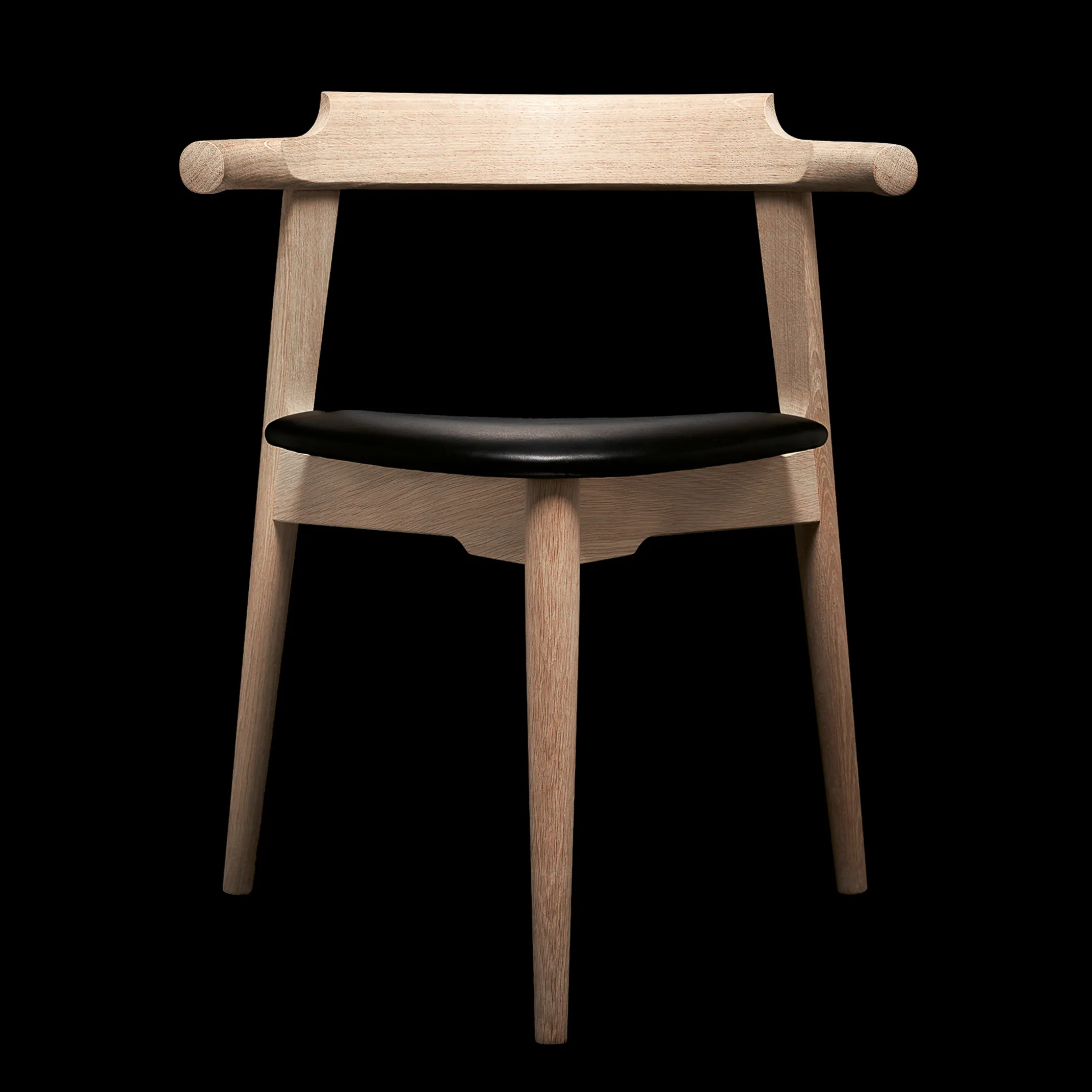 Pp58_3 _oak_soap_elegance_black_bg_black_ahb-1 | ScandinavianDesign.com