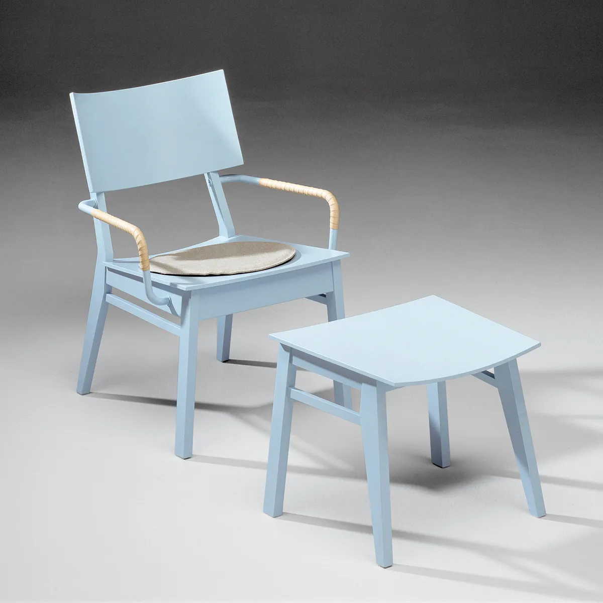 Mattias Ljunggren Swedish furniture designer GUTE easychair creator bentwood specialist Källemo
