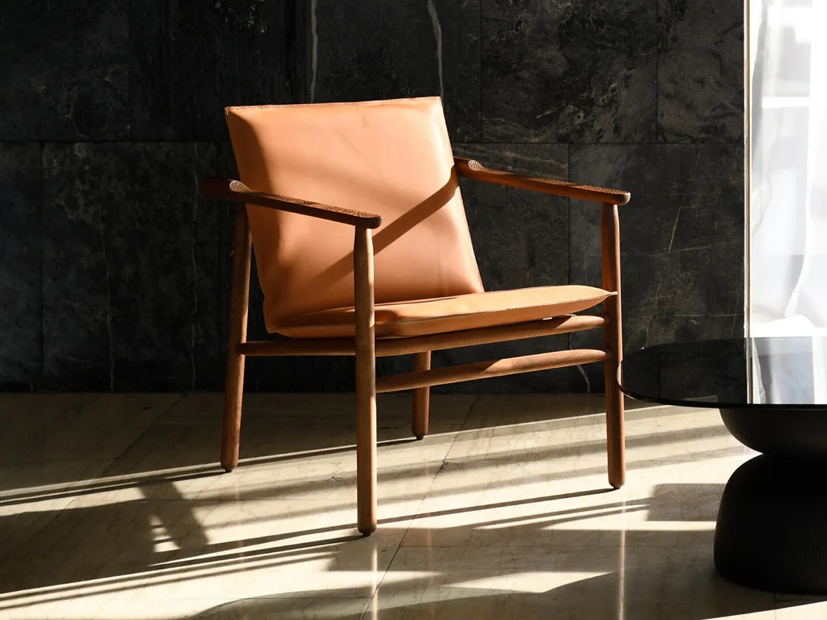 Igman Mini lounge chair Harri Koskinen Zanat compact design solid wood removable leather upholstery small space furniture