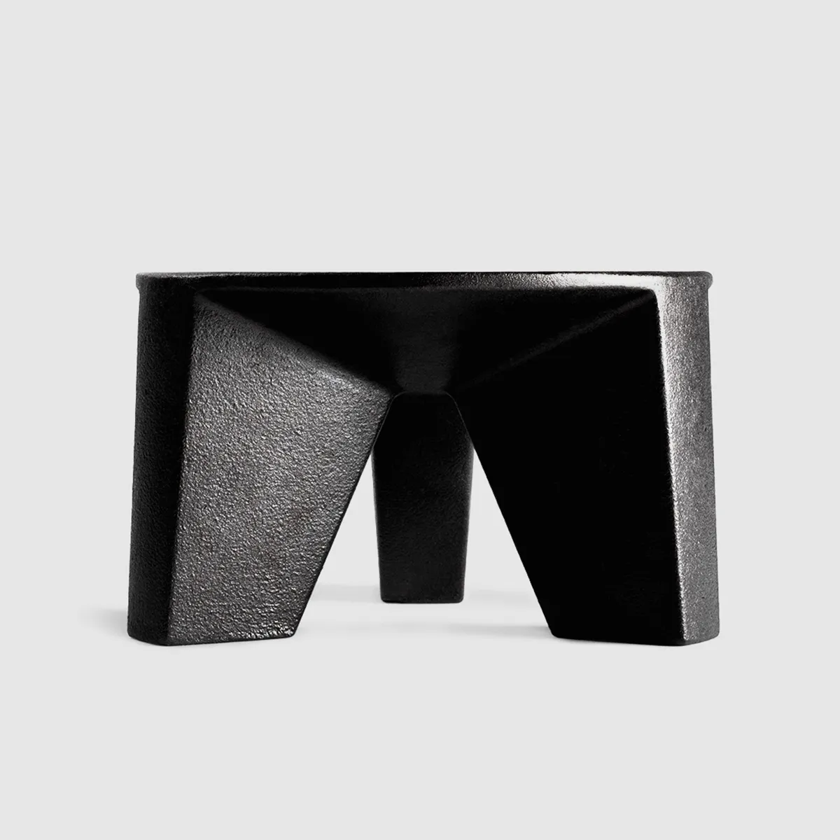 Anker – A pillar candle stick in cast iron designed by the Norwegian designers Torbjørn Anderssen & Espen Voll