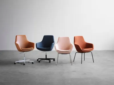 Little Giraffe chair by Arne Jacobsen for Fritz Hansen showing lower backrest design from 1959 prototype