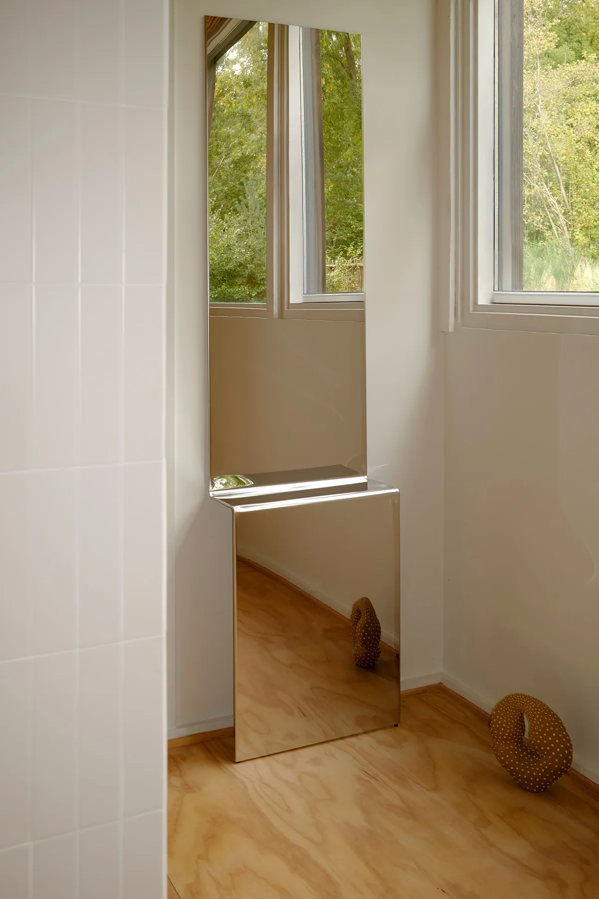 Editorial pleat mirror 231 3 hi res