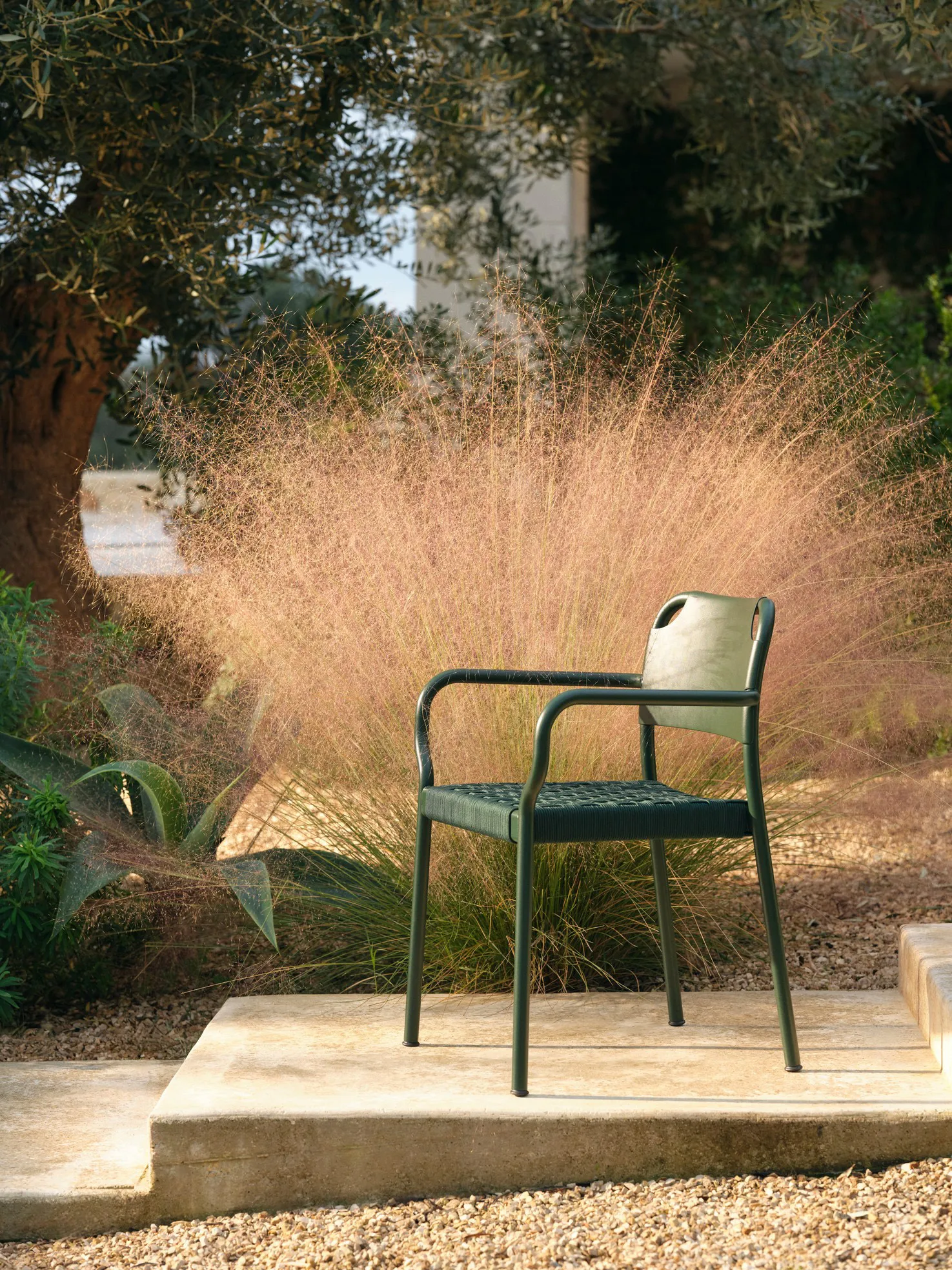 FH Vind Armchair Hunter Green FH Vind Armchair Hunter Green