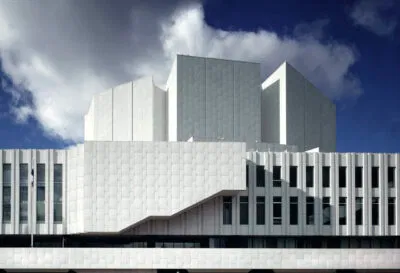 Finlandia talo julkisivu. Finlandia Hall Facade Helsinki 1962 1967 75. Photo Rune Snellman Alvar Aalto Foundation 2048x1396