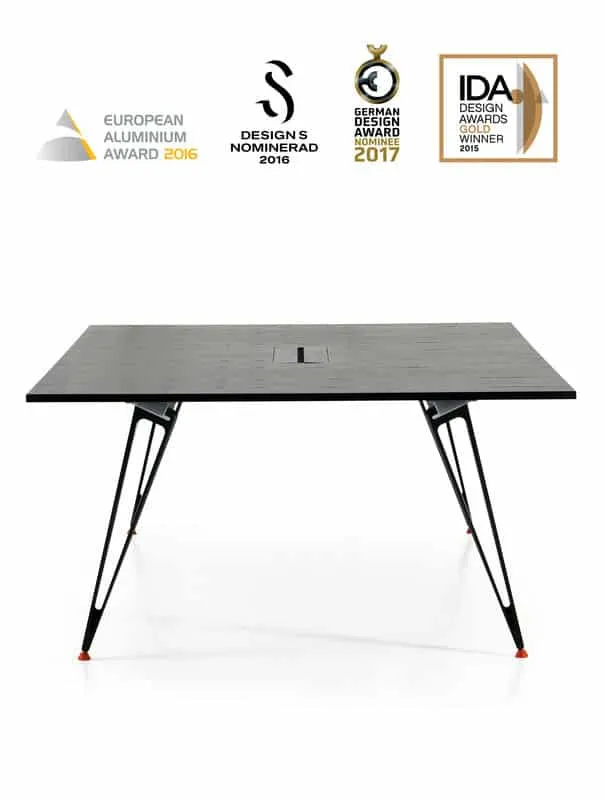 attach-award-x4-thumb2x