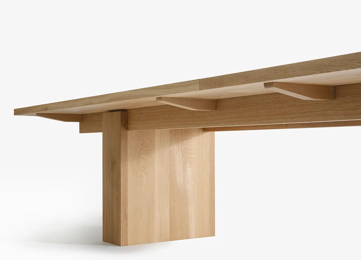 Modular construction in LINEA KVP11 table enables flexible sizing for various meeting rooms and needs