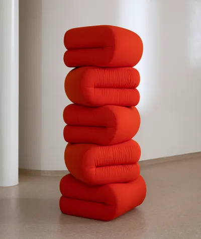 Bau modular seating by Note Design Studio featuring curved soft lines and anti-ordinary design for Lammhults