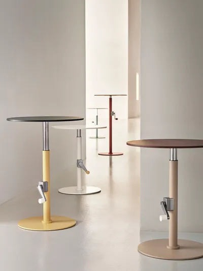 Veva height-adjustable desk by Bernstrand & Borselius for Blå Station with millimeter-precise adjustment and minimalist design