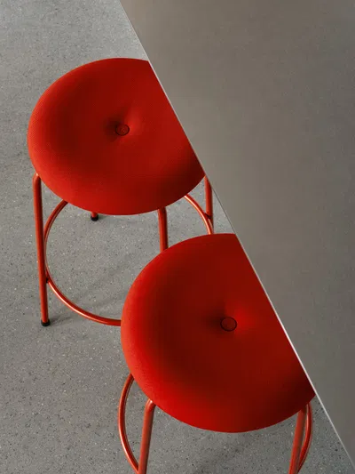 Lammhults_taburett_barstools_red_p01 | ScandinavianDesign.com