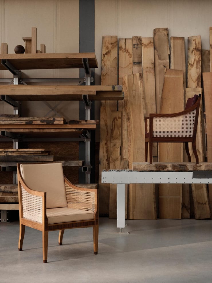 The English Chair & The Spherical Bed by Kaare Klint – Carl Hansen