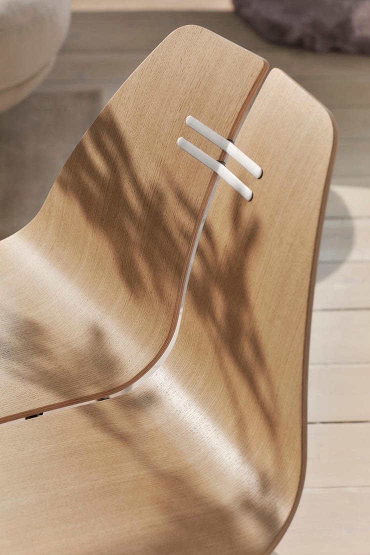 PK23™ lounge chair design by Poul Kjærholm for Fritz Hansen