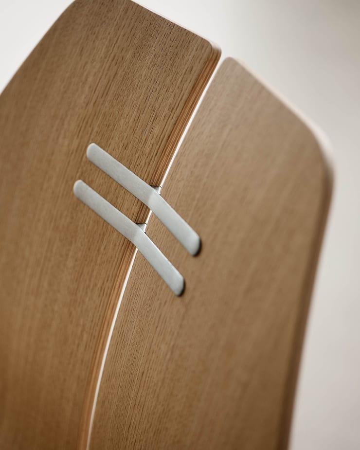 PK23™ lounge chair design by Poul Kjærholm for Fritz Hansen