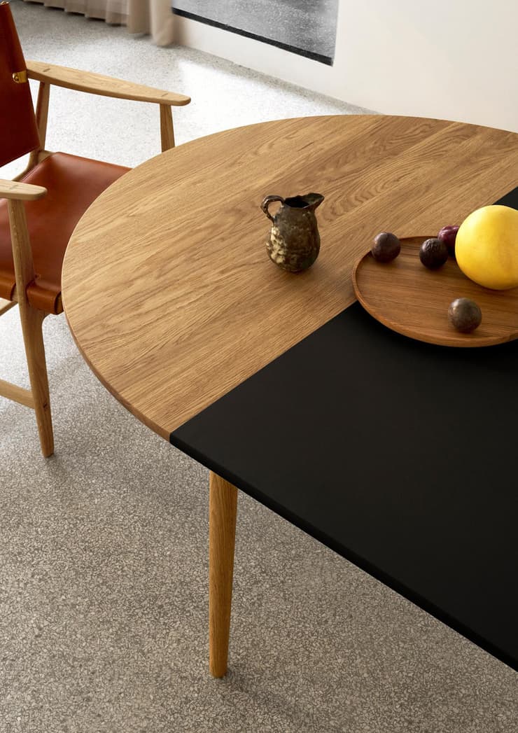 A Timeless Circle Returns: Børge Mogensen's BM0121 for Carl Hansen