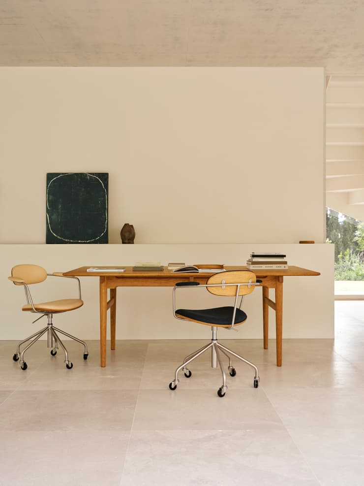 Wegner's CH621 Swivel Chair 1948, Returns to Carl Hansen & Søn