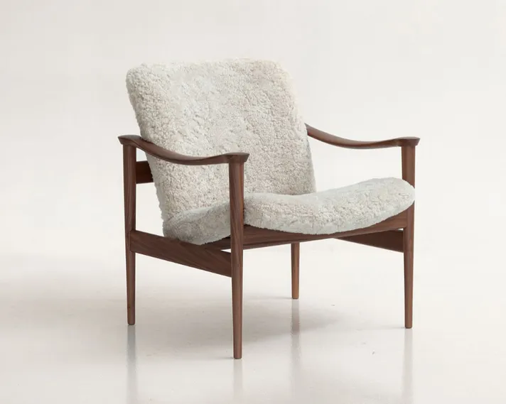 Model 711 in sheepskin by LK Hjelle - Scandinaviandesign.com