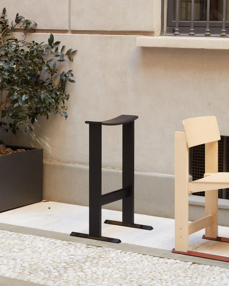 Daniel Rybakken's Lira Stool for Alias - Scandinaviandesign.com